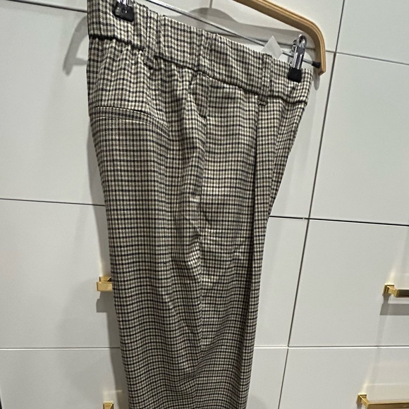Brown and beige houndstooth pattern Zara pants - Picture 2 of 4